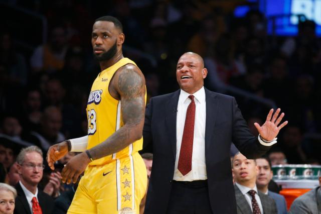 开云体育官网-湖人选帅紧盯里弗斯不放,背后是豪门球队的顽疾